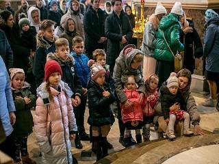 Митрополит УПЦ рассказал, как родителям молиться о детях